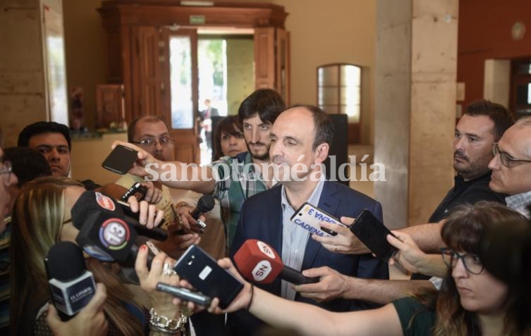 Corral celebró la inversión provincial en pavimento