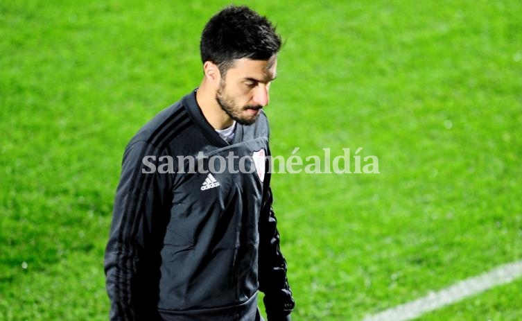 Nacho Scocco, lejos de jugar la final de la Copa Libertadores. (Foto: Clarín)