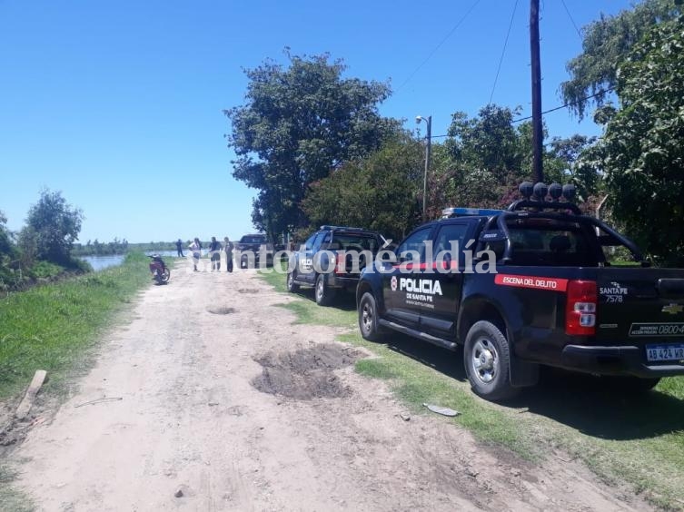 Sauce Viejo: un hombre se arrojó al río con su auto 