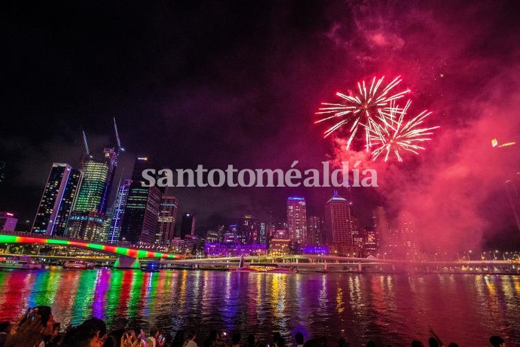 Año Nuevo sobre el río Brisbane en Southbank en Brisbane, Queensland, Australia. (Infobae)