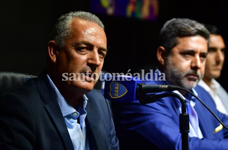 Gustavo Alfaro fue presentado en Boca. (Foto: Clarín)