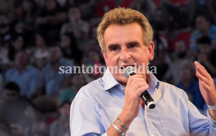 Tras el anuncio de Macri, Rossi pidió 