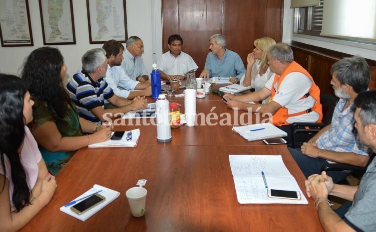 Permanente monitoreo de la situación del río Salado
