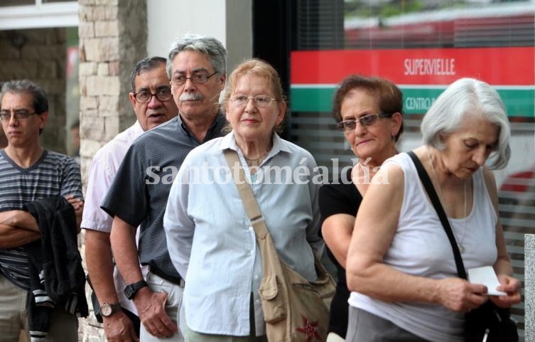 Jubilaciones, pensiones y AUH subirán 23% en junio