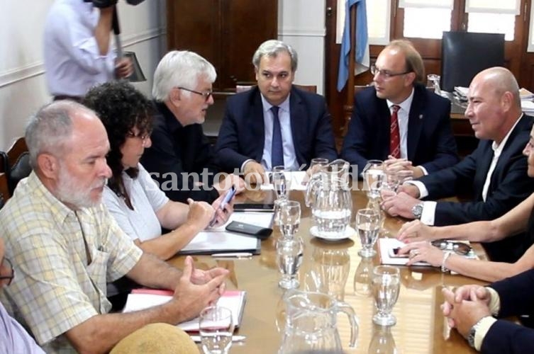 El gobierno se reunirá con referentes de UPCN y ATE este jueves.