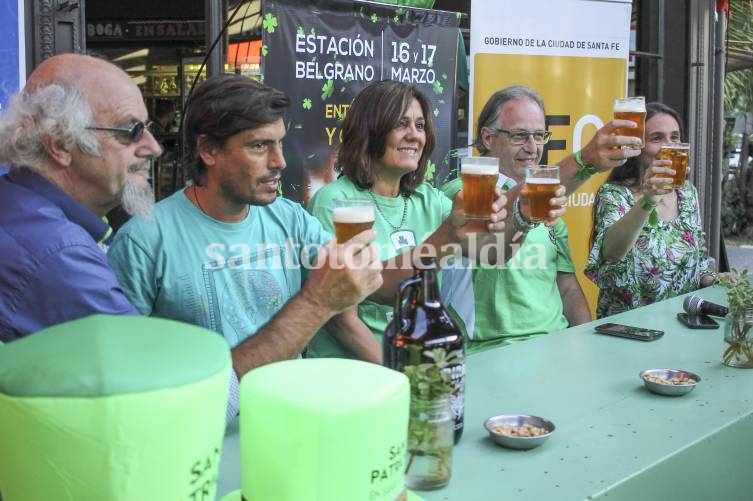 La Estación Belgrano se tiñe de verde para celebrar San Patricio en Santa Fe