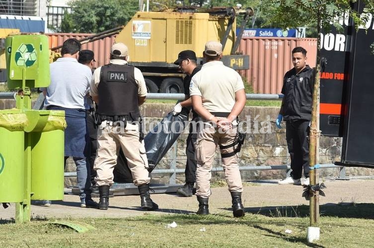 Tres detenidos tras la muerte de un hombre en el Dique 1