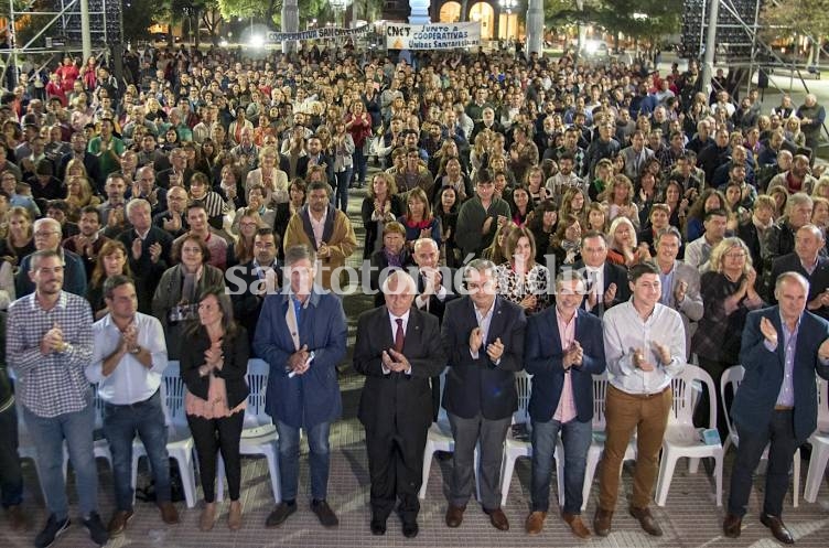 La provincia realizó más de 150 obras en la ciudad de Santa Fe