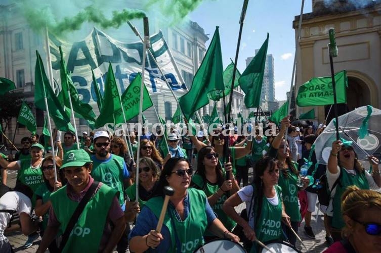 Sadop solicitó la nulidad de la circular que establece nuevas pautas para las escuelas secundarias