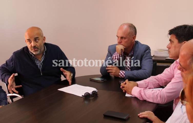 Palo Oliver y Henn insisten con el proyecto de Ley que declara ciudad a Sauce Viejo