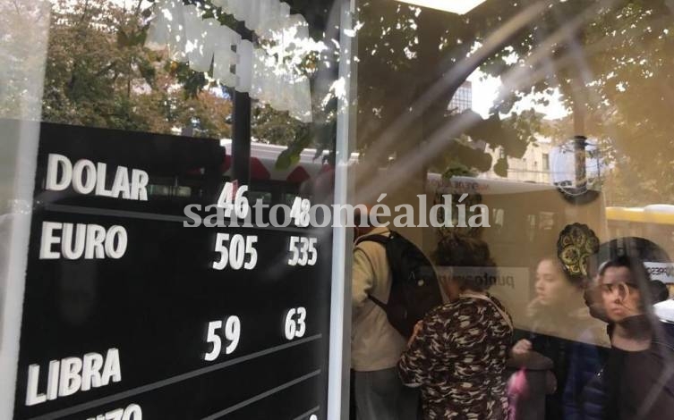 El dólar se vende a $47,30 en sucursales del Banco Nación, un nuevo máximo histórico