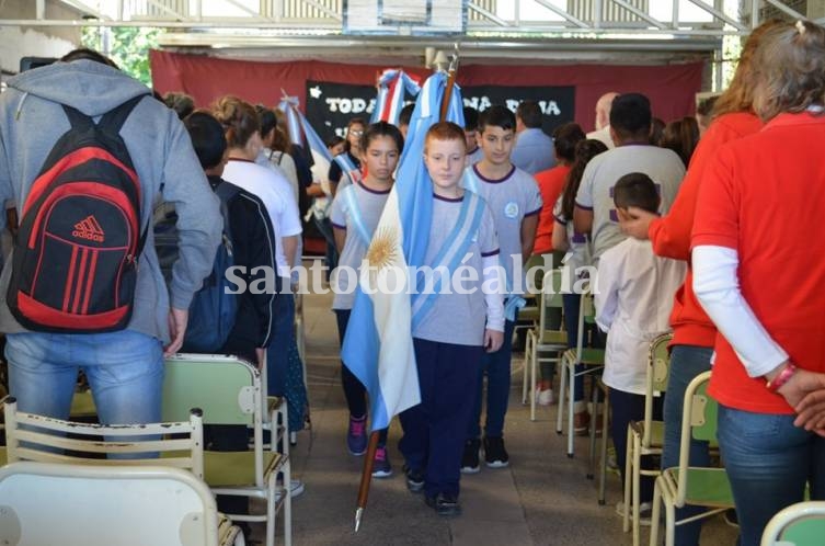 Quedó inaugurado el ciclo lectivo en la escuela secundaria orientada 713.