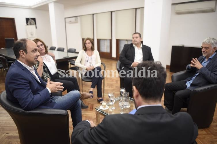 El primer debate presidencial será en Santa Fe