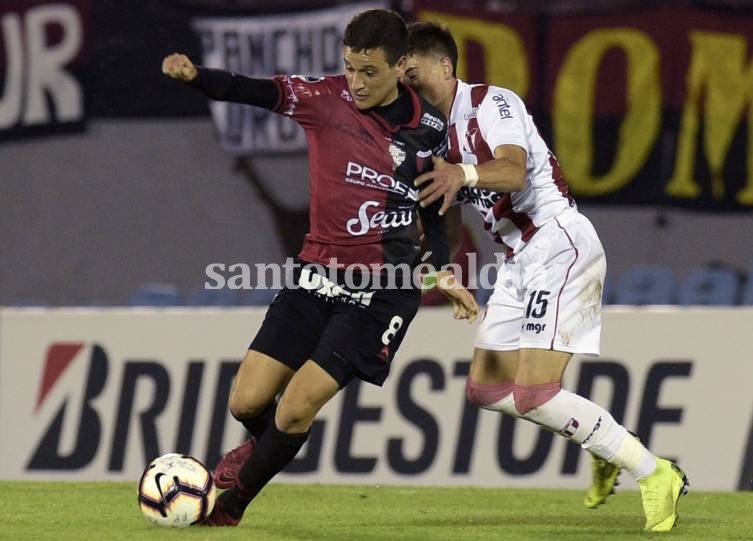 Colón empató 0-0 en Uruguay y la serie de define en Santa Fe