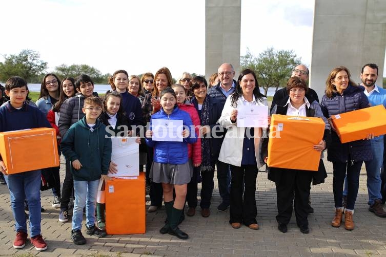 Santa Fe: Alumnos recolectaron 1,8 toneladas de tapitas y botellas plásticas