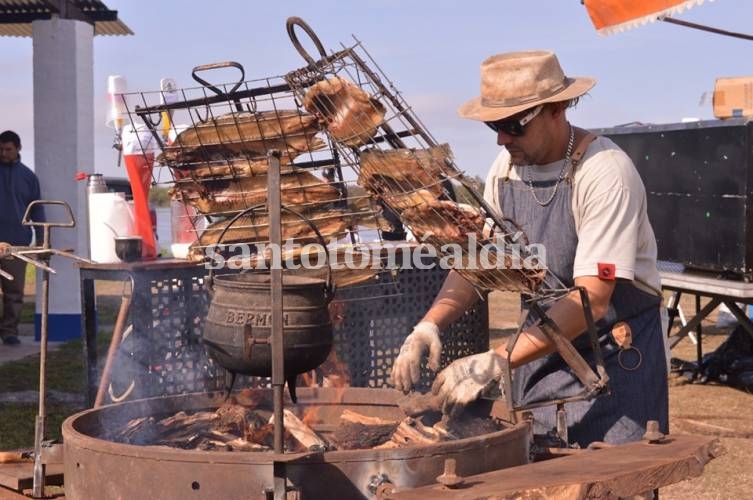 Sauce Viejo: 5 mil personas disfrutaron la Fiesta del Pescado de Río