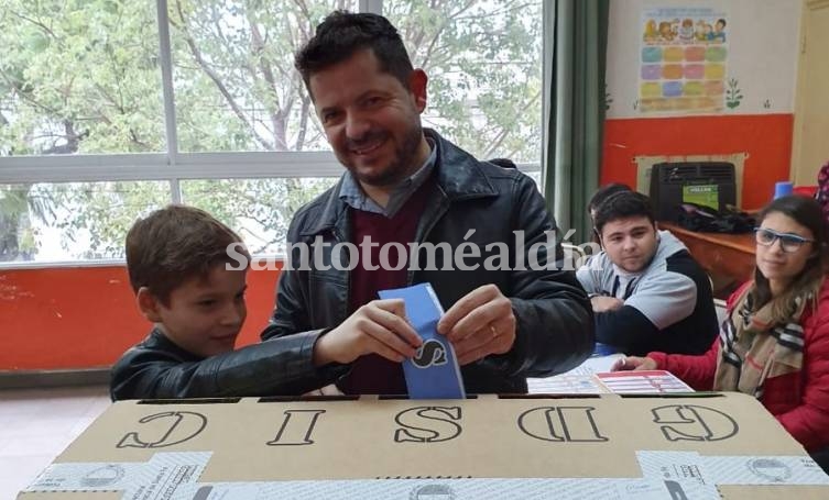 Marcos Castelló es el nuevo senador del departamento La Capital