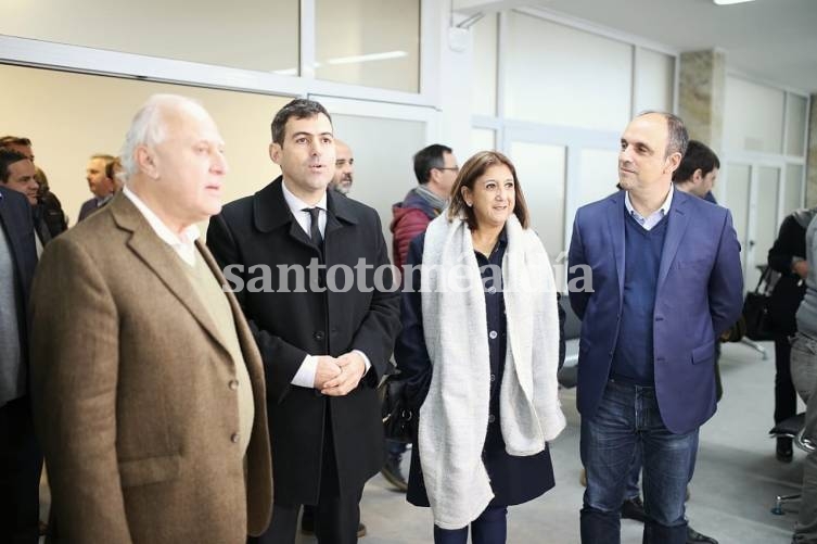 Presentaron el avance de las obras en el Aeropuerto de Sauce Viejo