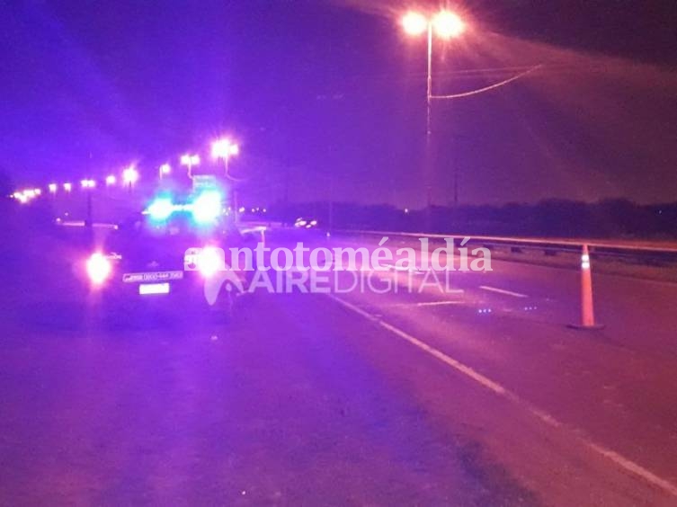 Accidente fatal en Circunvalación Oeste: se bajó a empujar el auto y lo chocó una camioneta