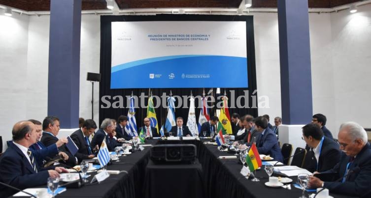 Cumbre del Mercosur: acordaron iniciar estudios para llegar a una moneda común 