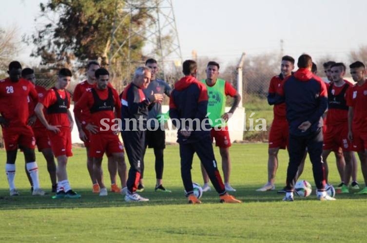 Unión viaja a Mar del Plata con el regreso de Bottinelli, pero sin Martínez