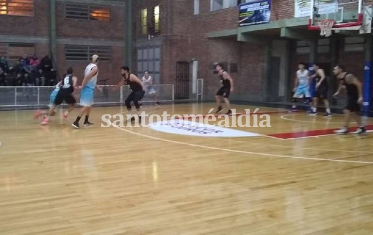 Unión Santo Tomé cayó en su debut en el Oficial