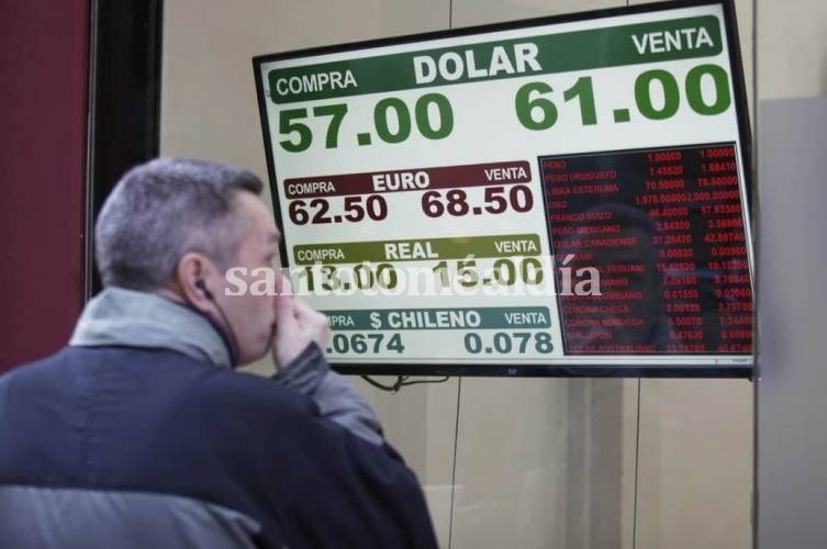 El dólar sube y se vende por encima de los 60 pesos en Santa Fe