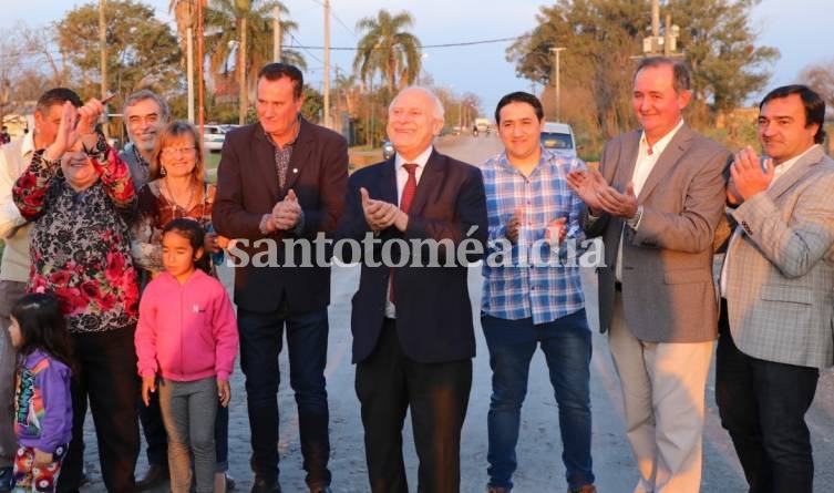 Lifschitz inauguró obras de mejoras y anunció la construcción de viviendas en la localidad de Recreo