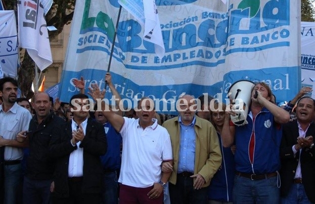 La Bancaria, en alerta ante las medidas del gobierno