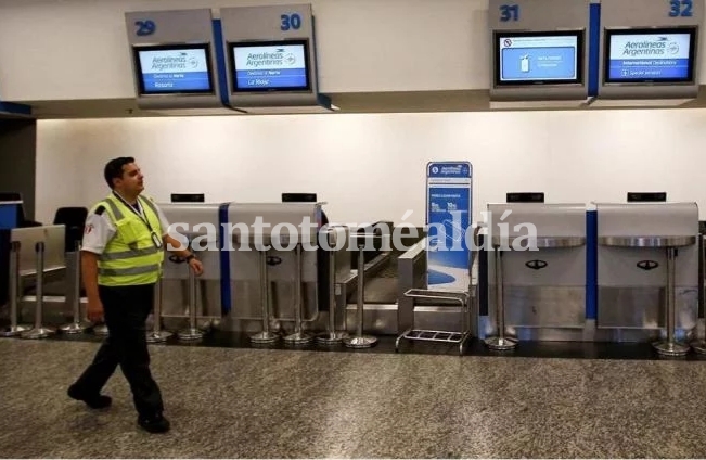 Los pilotos ratificaron el paro ante la falta de acuerdo con el gobierno 