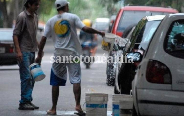 Santa Fe: Extienden el plazo para que cuidacoches completen el registro