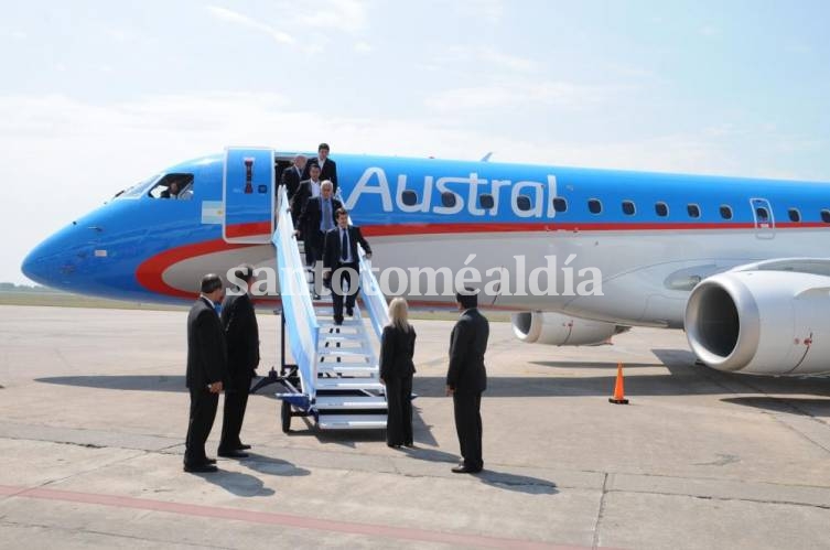 Aerolíneas Argentinas baja el vuelo del mediodía entre Sauce Viejo y Buenos Aires
