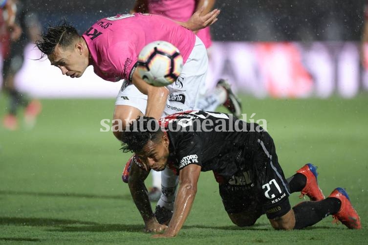 Un diluvio interrumpe la final de la Copa Sudamericana