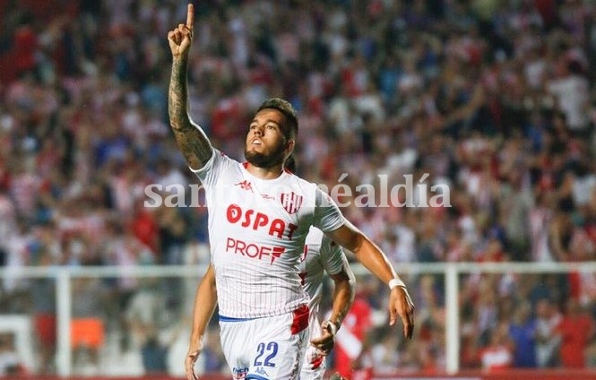 Unión se sobrepuso a una semana difícil y debutó con un triunfo