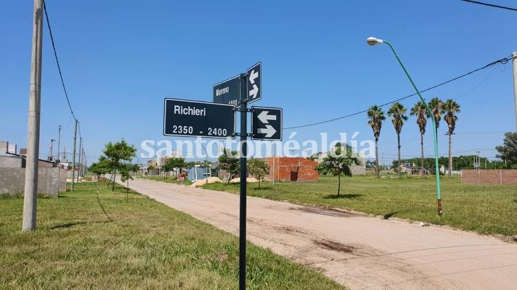 Dos hombres fueron detenidos cuando intentaban robar un poste de alumbrado público
