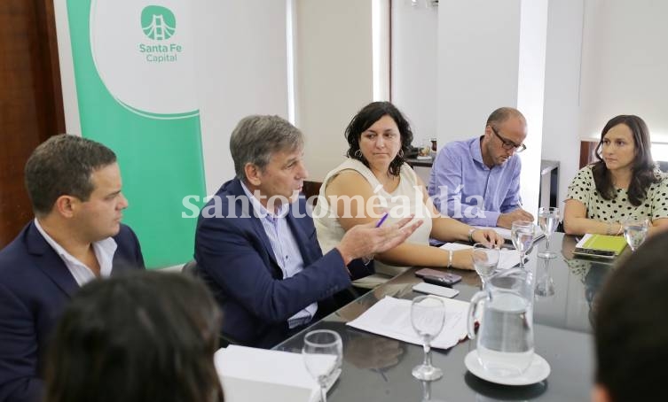 Jatón presentó 