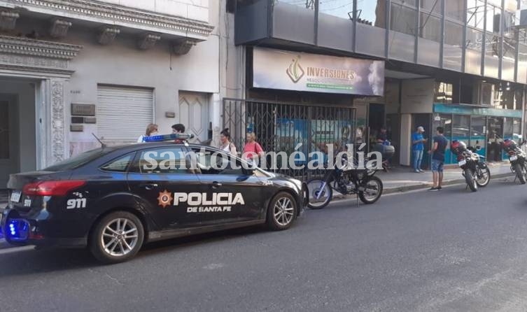 Santa Fe: Balearon a un comerciante durante un robo en el centro y está grave