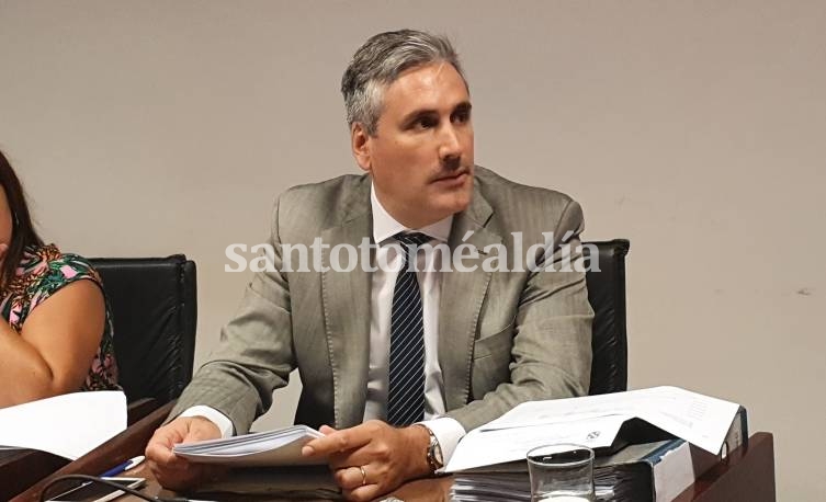 Rey Leyes: “Es necesario regular la modalidad de la atención al público de las profesiones independientes”