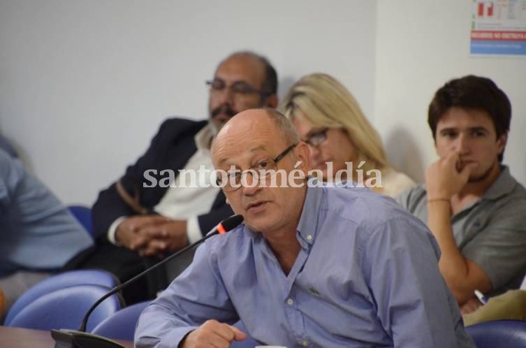 Diputados presentaron proyecto para acompañar económicamente a argentinos varados en el exterior