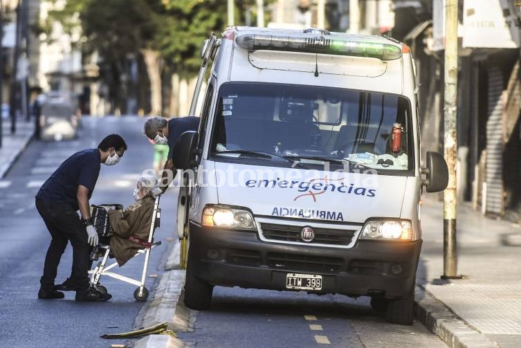 En el país, 11.786 nuevos casos y 371 muertes 