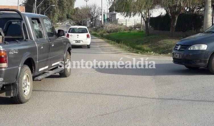 Clemente solicitó obras complementarias en las calles con pavimento flexible del sur de la ciudad 