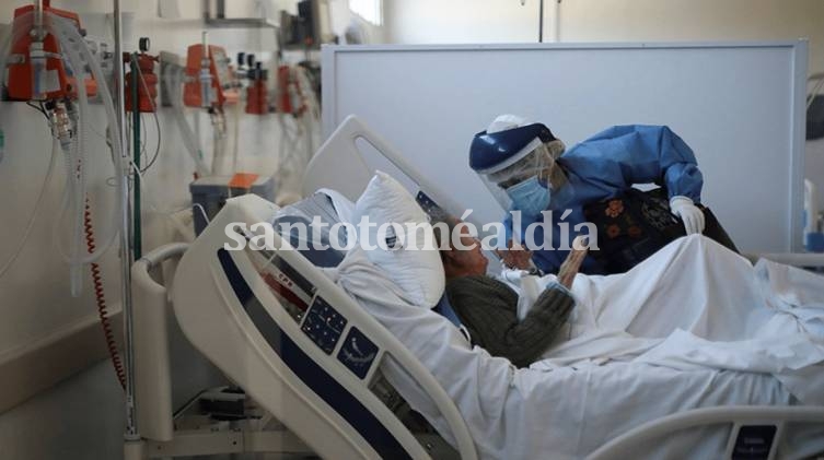 Día crítico para Santo Tomé: 99 casos y un deceso