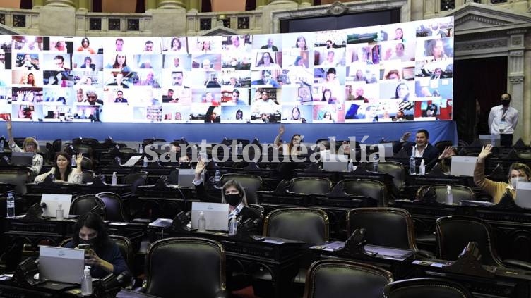 Diputados del Frente de Todos presentaron el proyecto para gravar las grandes fortunas