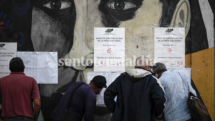 Maduro recobra el control del Parlamento, tras un amplio triunfo en las elecciones
