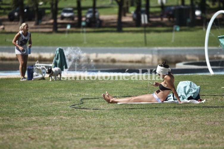 Se habilitó la temporada de verano en los piletones del Parque Sur. (Foto: Municipalidad de Santa Fe)