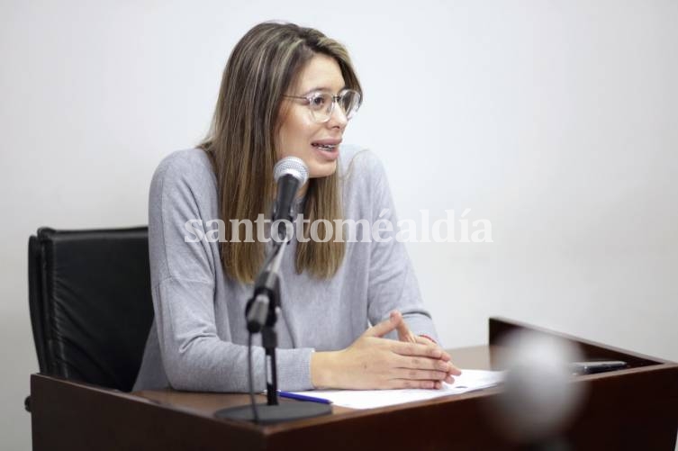Florencia González expresó su preocupación por la circulación del tránsito pesado en distintos barrios de la ciudad