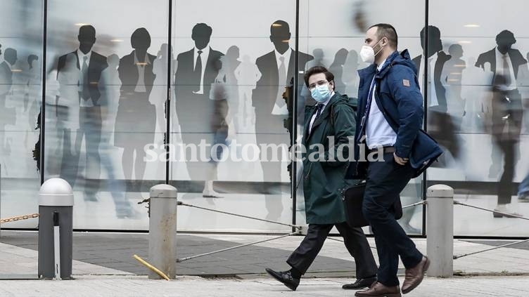 El fantasma del confinamiento total sobrevuela Europa