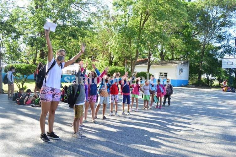 Más de 260 niños y niñas asisten a la colonia de vacaciones de la Comuna de Sauce Viejo.