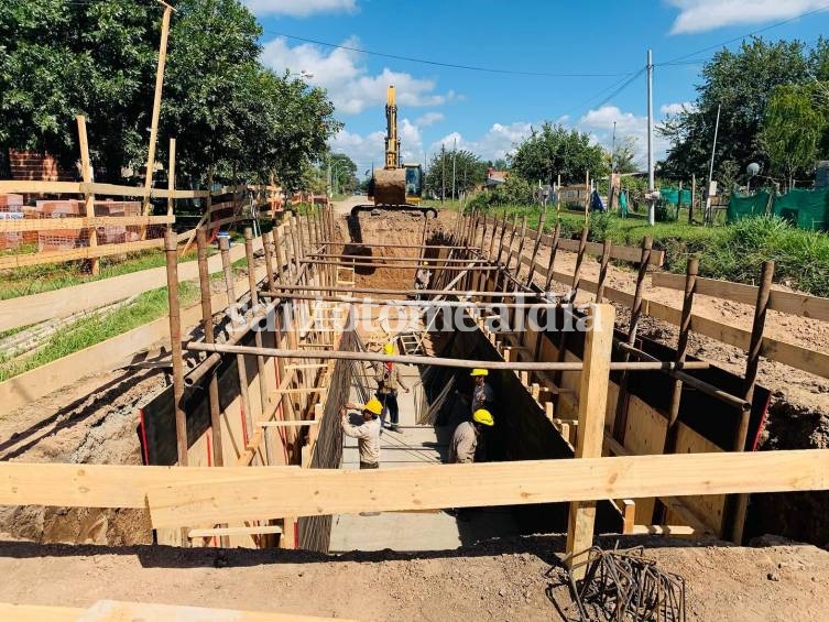 Comenzó la ampliación de la primera etapa de entubado del canal Roverano