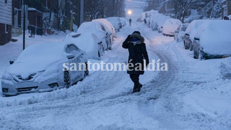 Al menos 20 muertos y millones sin electricidad por tormenta invernal en Estados Unidos